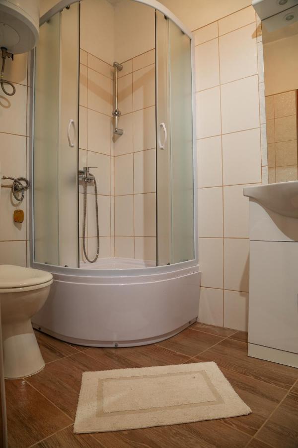 Guest house Duje Milna
