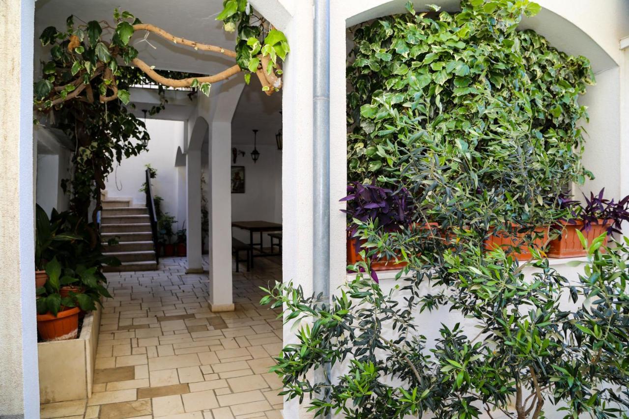 Guest house Duje Milna *