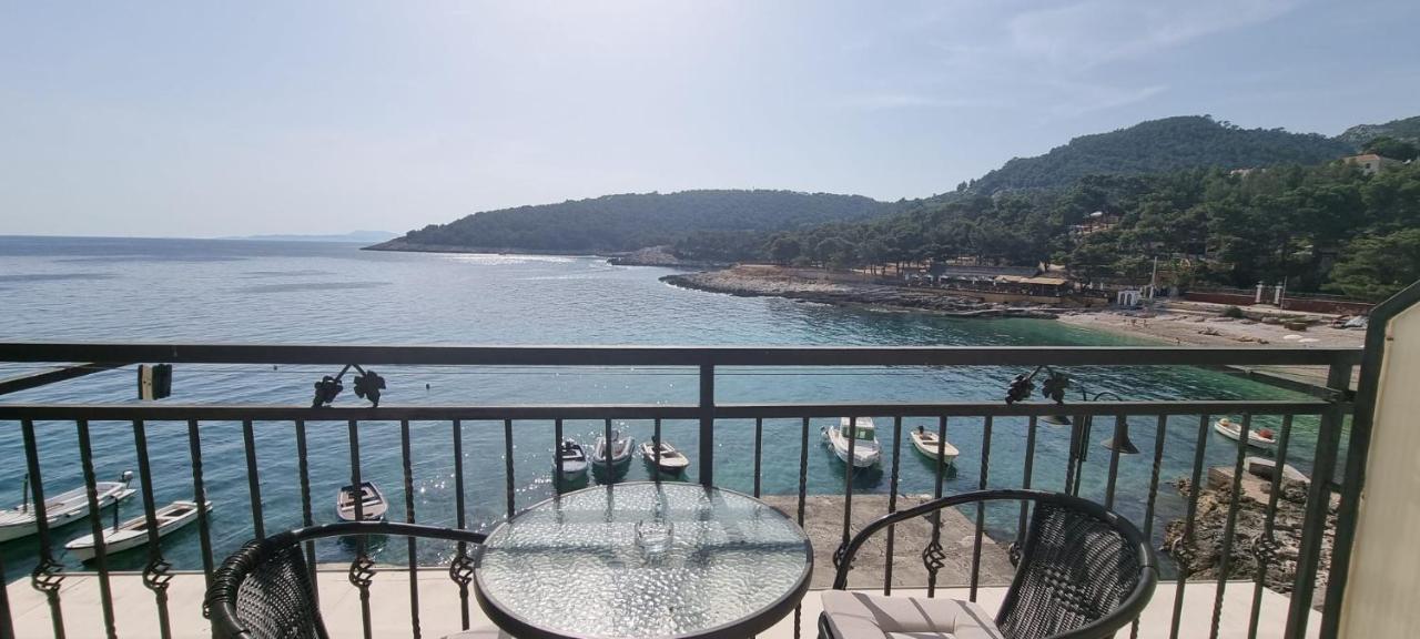 Duje Milna * Milna (Hvar)