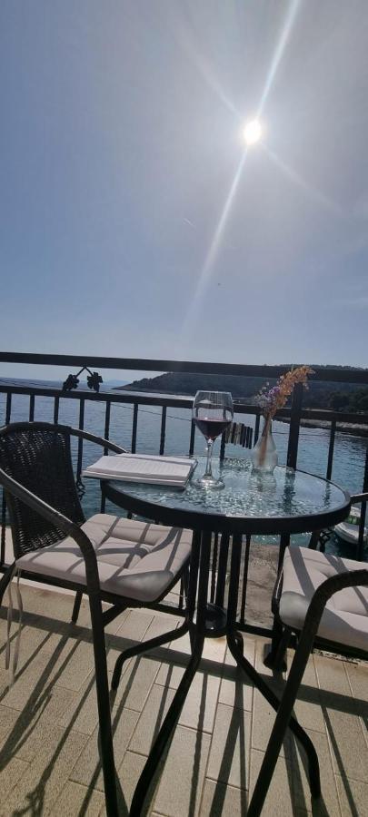 Guest house Duje Milna